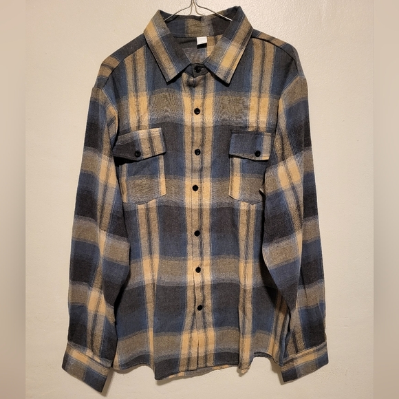 Source Unknown Other - Men's Plaid Button Up Shirt (Size L)